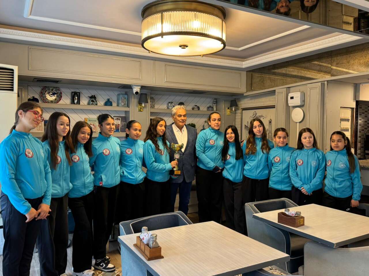 Muğla Kadın Hokey Takımı Yarı Finaller Öncesi Moral Depoladı 4